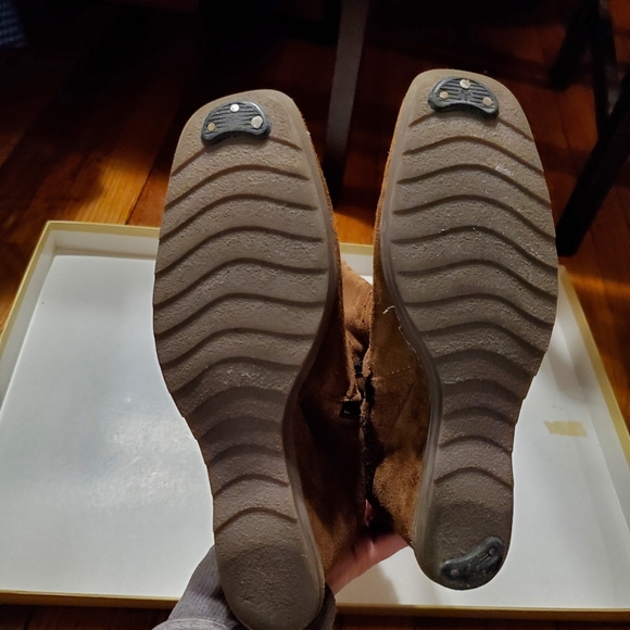 Brown suede wedge-heel mid-calf boots with detailing - Picture 4 of 5